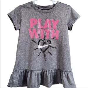 Girls Nike sz 6 shirt